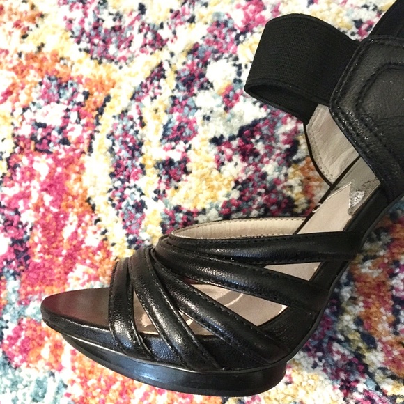 Michael Kors black leather strappy sandals -8&1/2 - Picture 4 of 11
